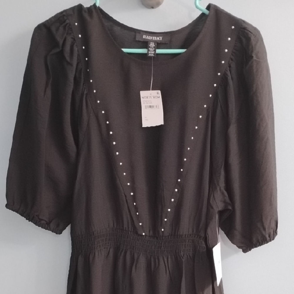 NWT Ellen Tracy Black Dress with Subtle Neckline Detail Size Medium